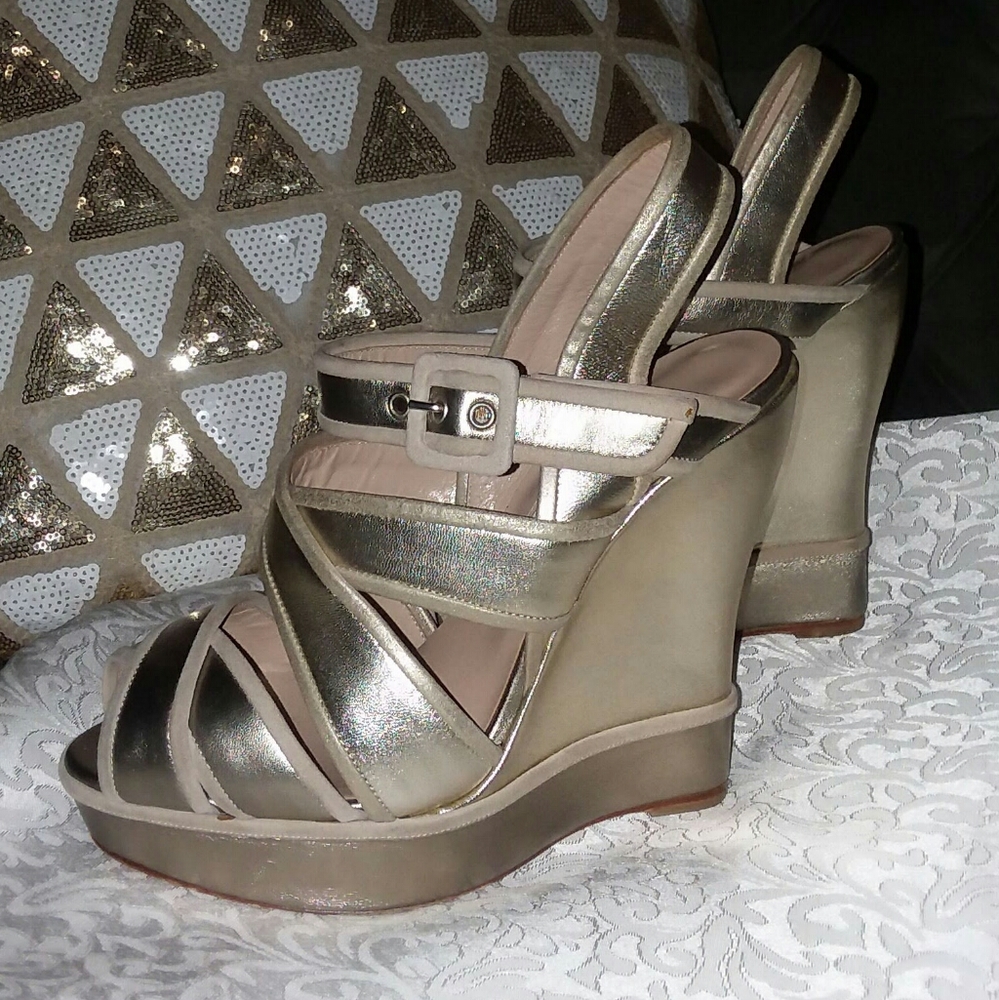 👠Oscar De La Renta wedges👠